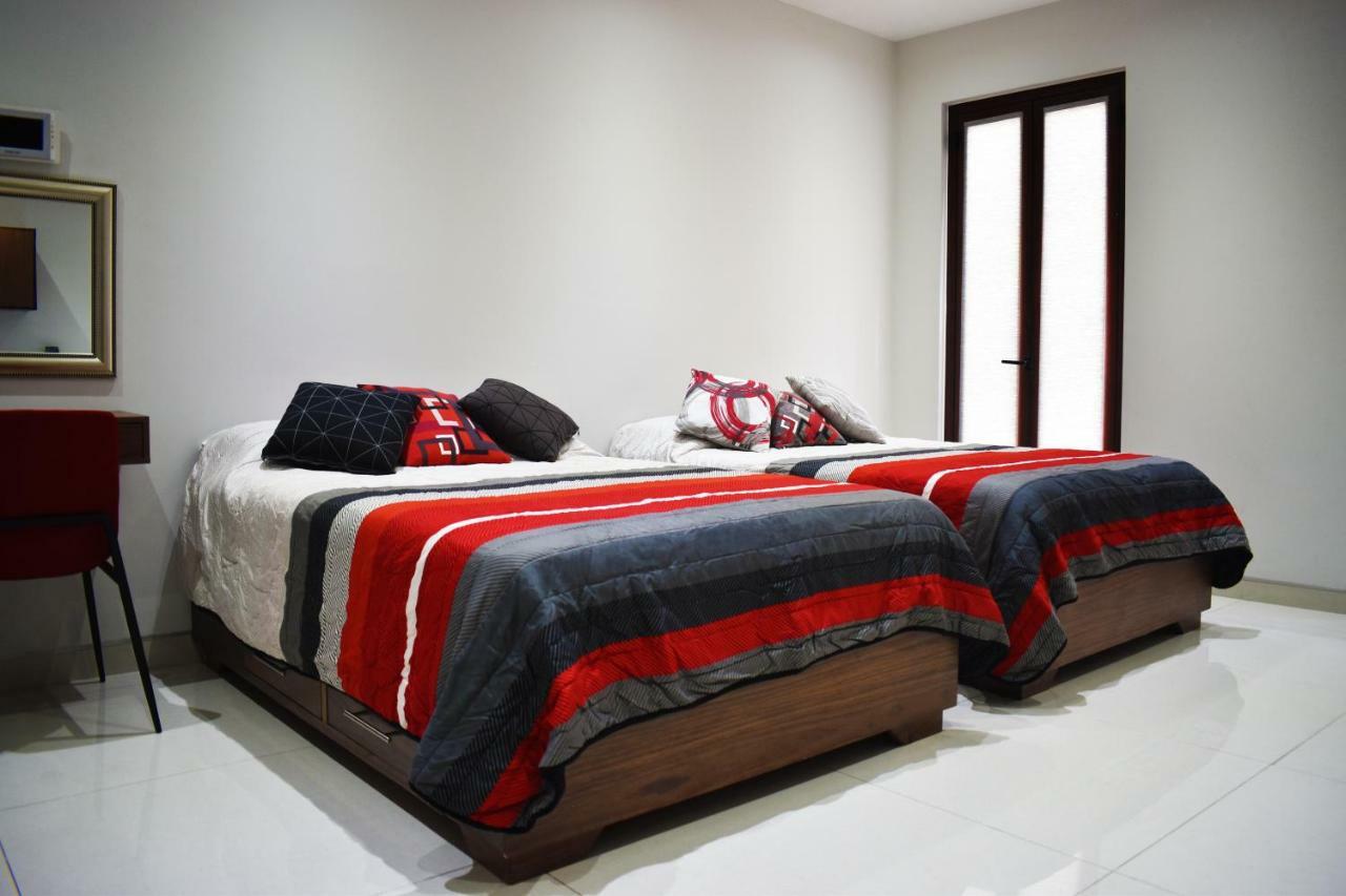 En El Centro 3 Hermoso Loft Familiar Ac Wifi 300 Mbps Aguascalientes Esterno foto