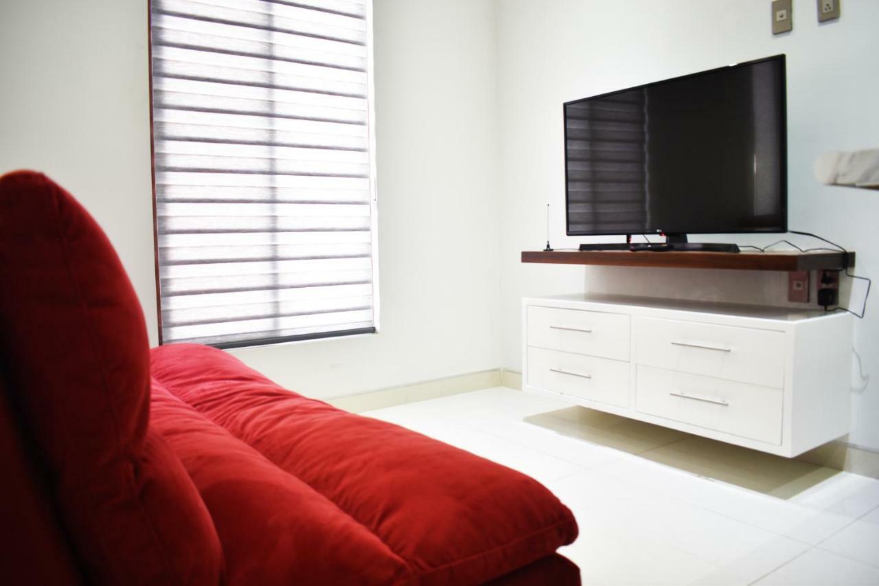 En El Centro 3 Hermoso Loft Familiar Ac Wifi 300 Mbps Aguascalientes Esterno foto