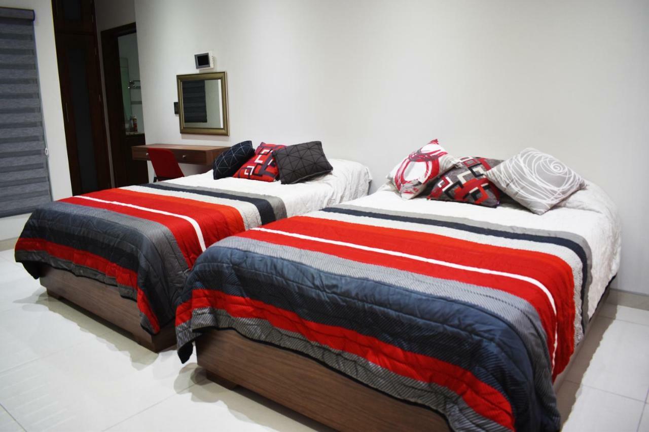 En El Centro 3 Hermoso Loft Familiar Ac Wifi 300 Mbps Aguascalientes Esterno foto